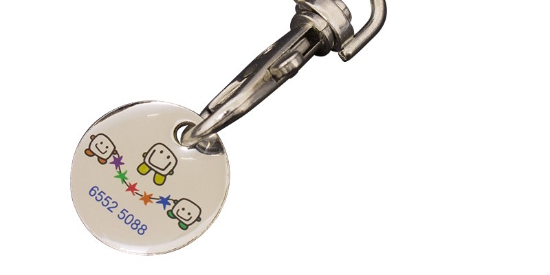 quarter shaped shopping cart token with full colour printed epoxy dome and a trigger clip with split ring